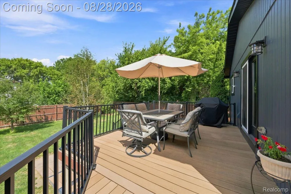 2048 Grace Avenue Rochester Hills City, MI 48309