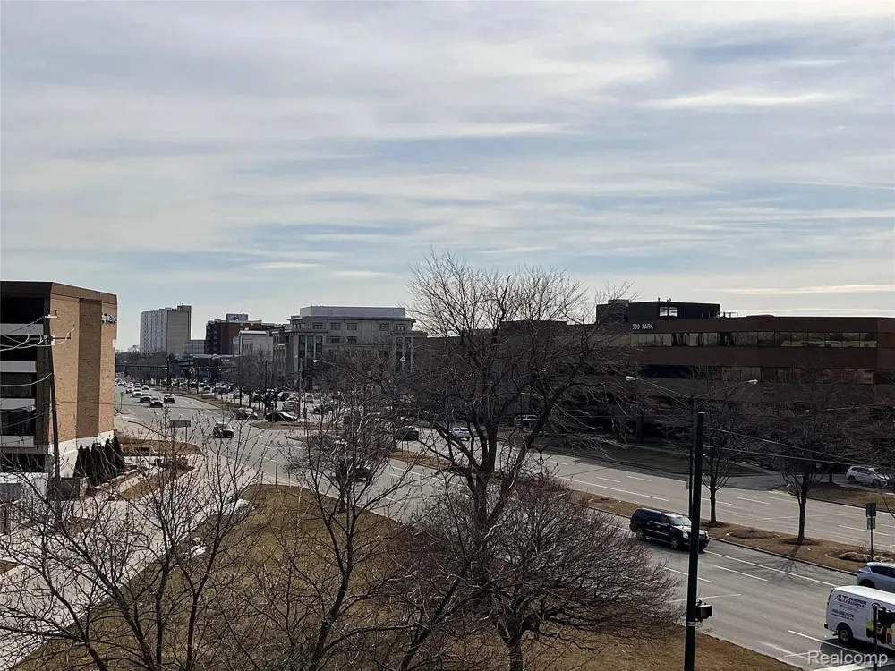 35300 Woodward Avenue #405 Birmingham City, MI 48009