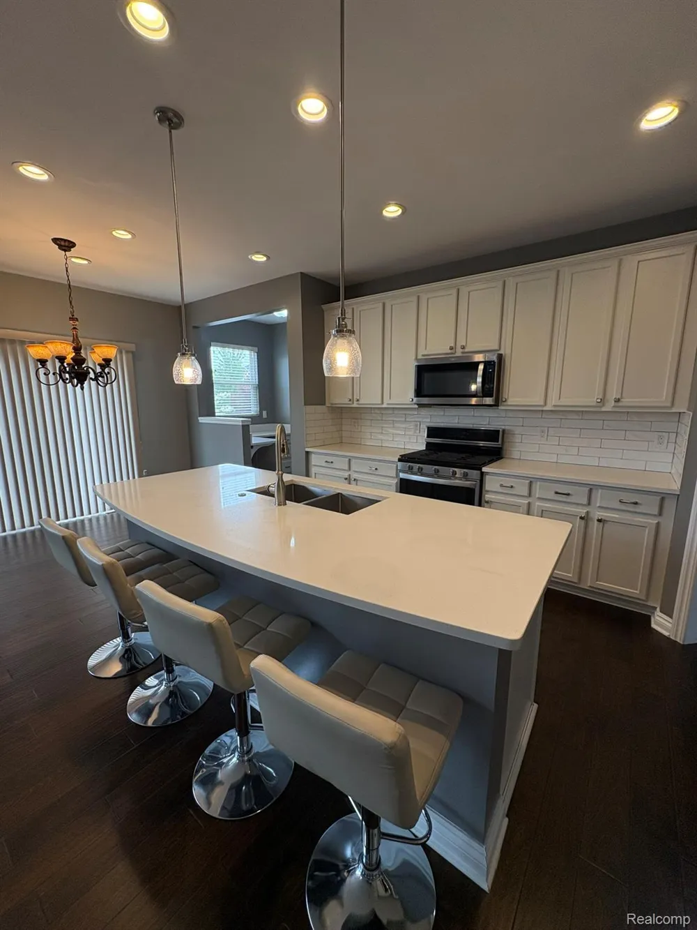 16308 Adelaide Drive Macomb Township, MI 48044