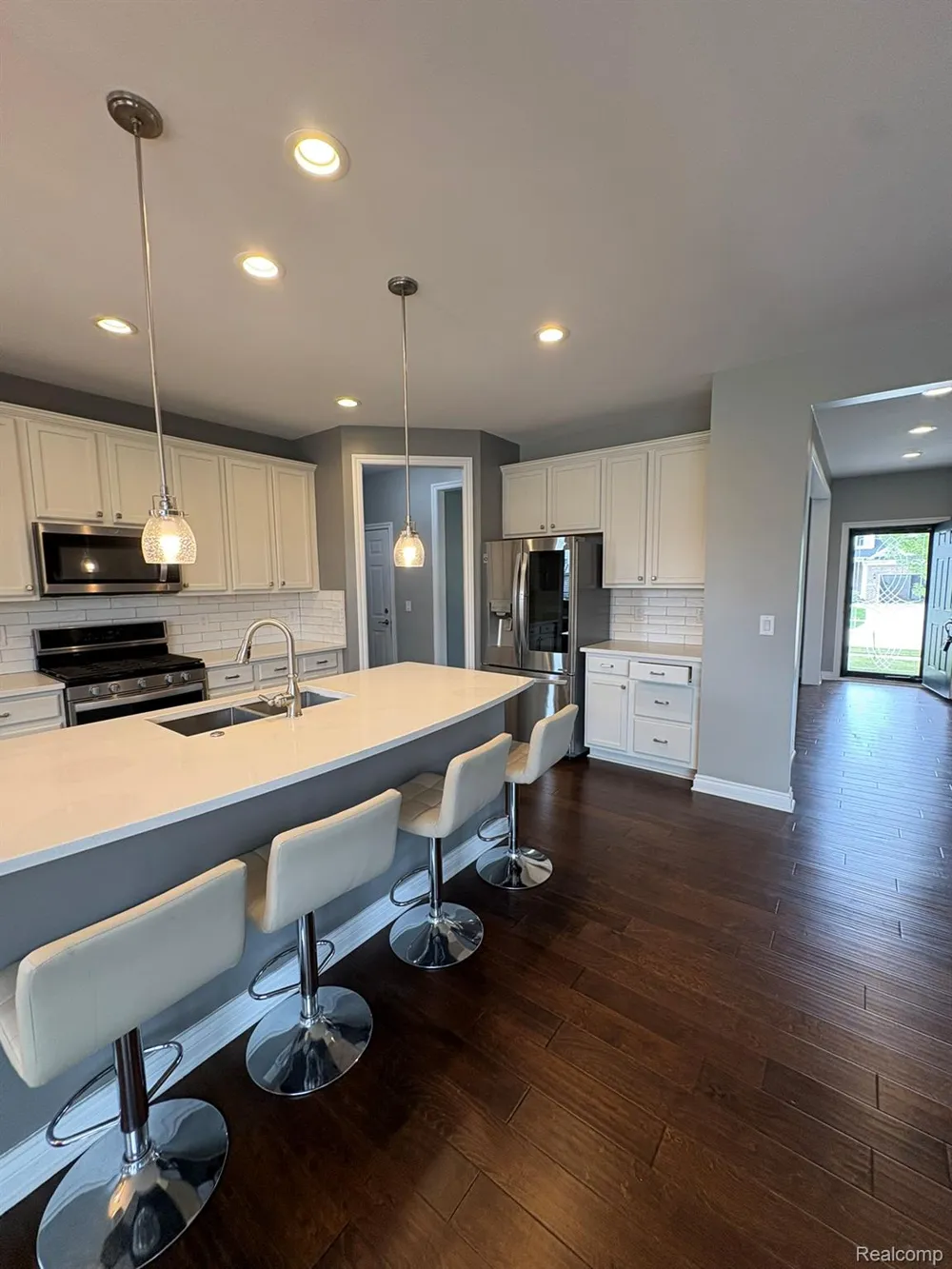 16308 Adelaide Drive Macomb Township, MI 48044