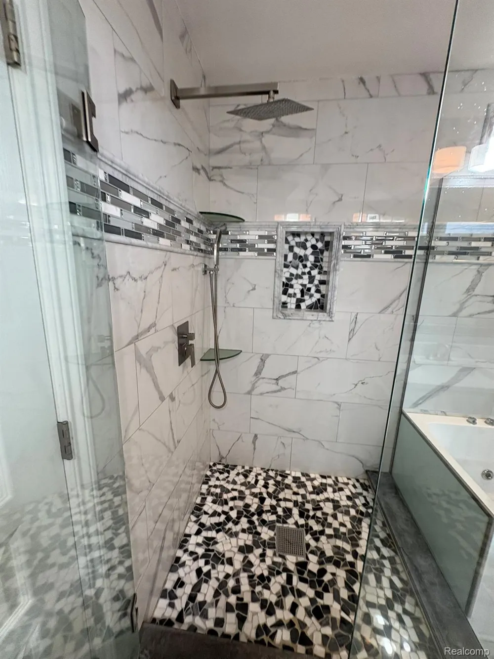 16308 Adelaide Drive Macomb Township, MI 48044