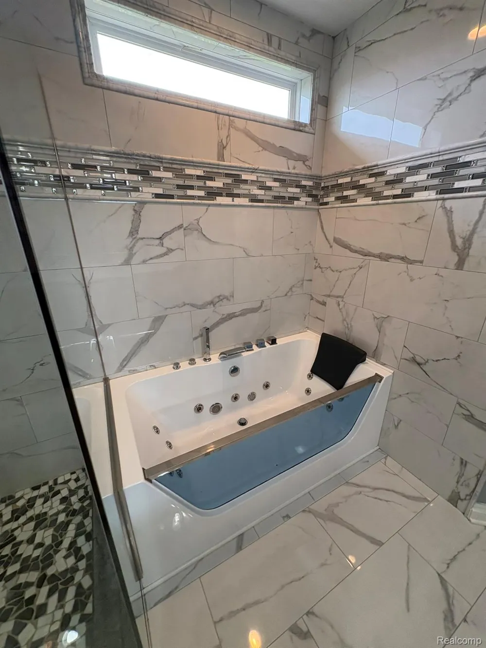 16308 Adelaide Drive Macomb Township, MI 48044