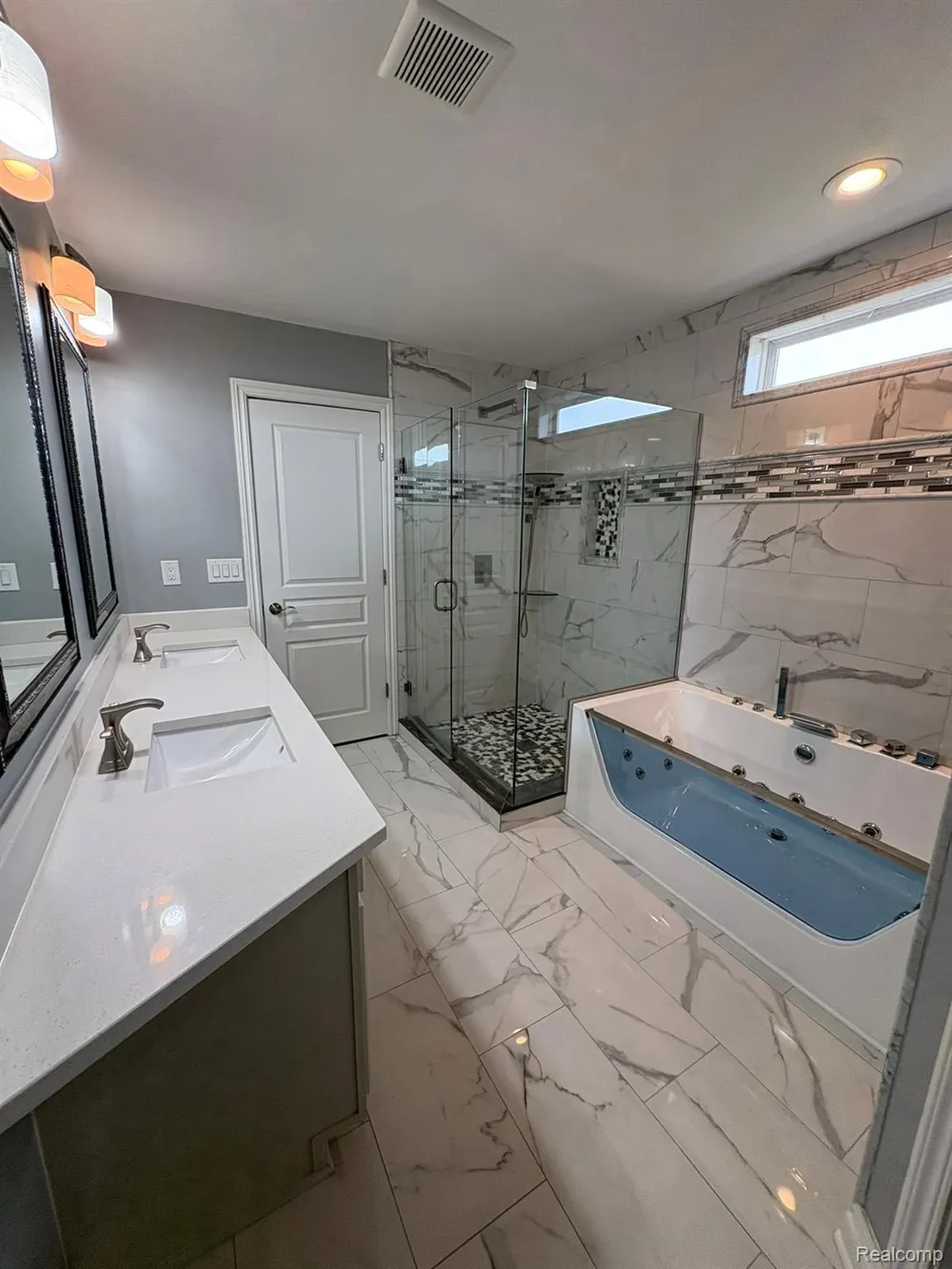 16308 Adelaide Drive Macomb Township, MI 48044