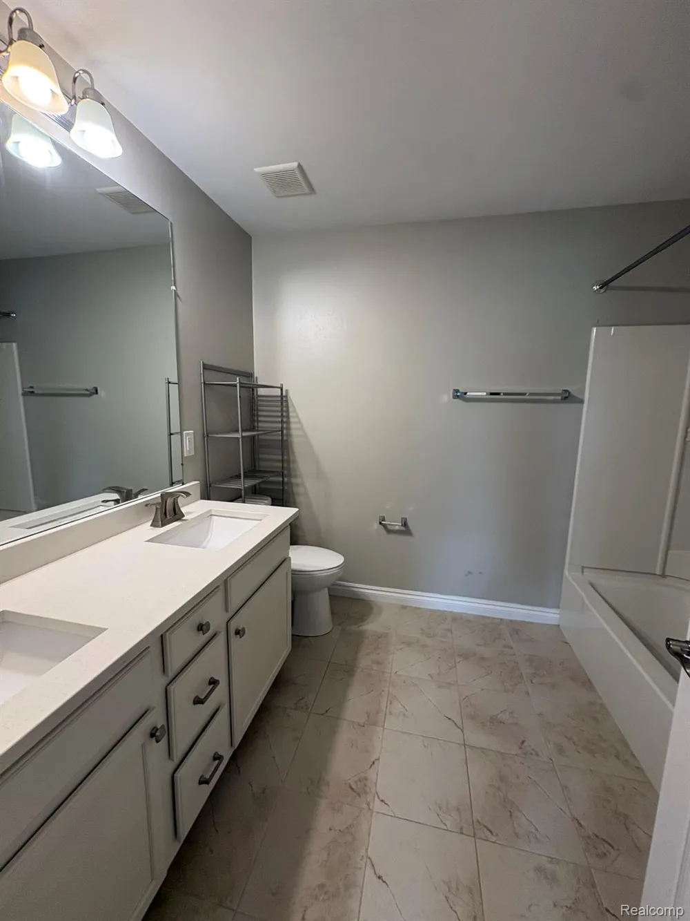 16308 Adelaide Drive Macomb Township, MI 48044