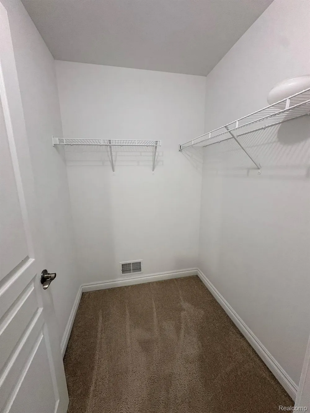 16308 Adelaide Drive Macomb Township, MI 48044