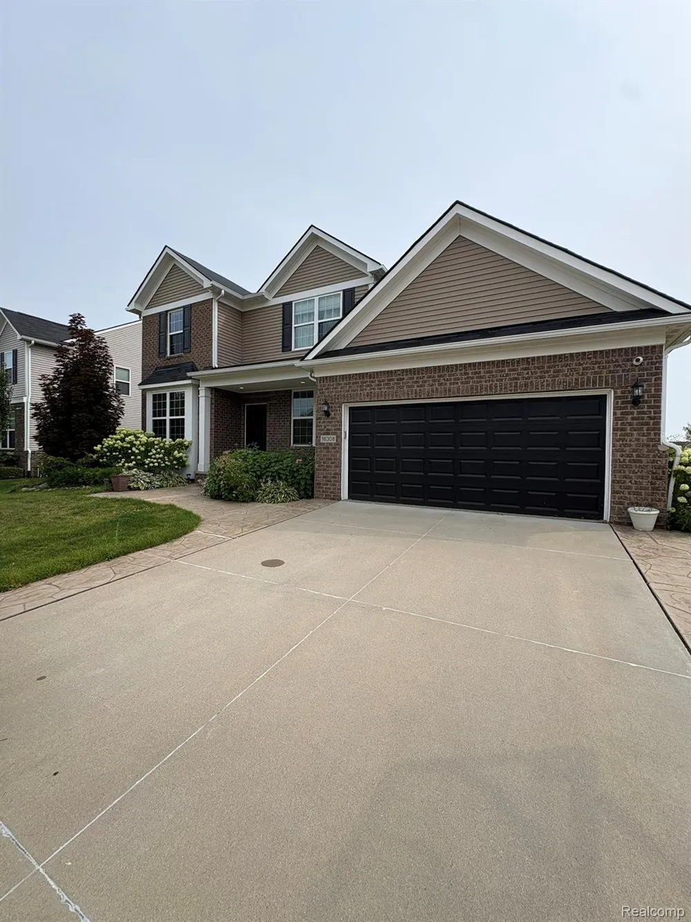 16308 Adelaide Drive Macomb Township, MI 48044