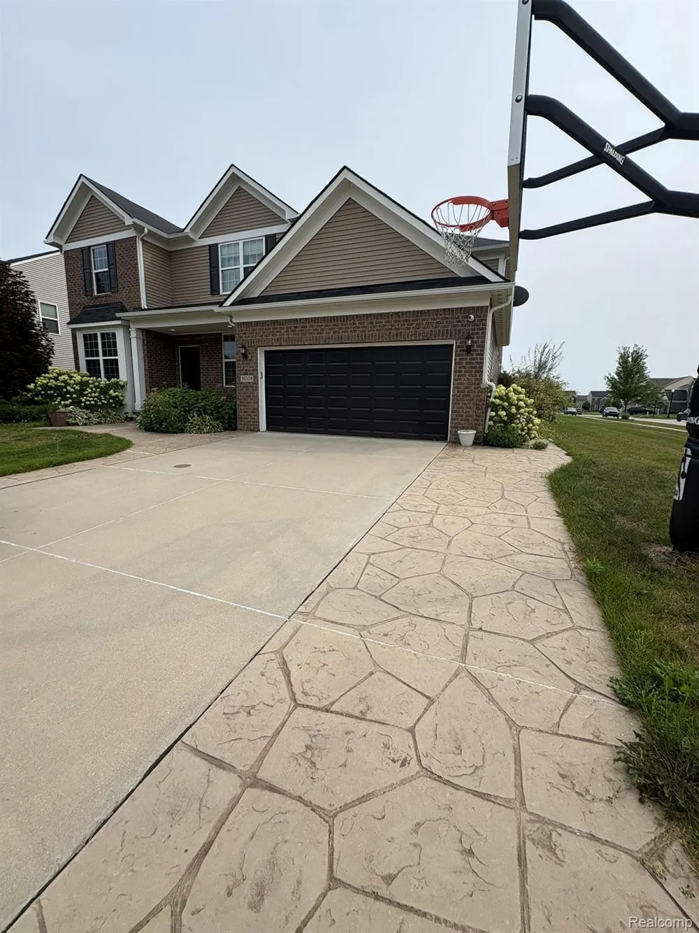 16308 Adelaide Drive Macomb Township, MI 48044