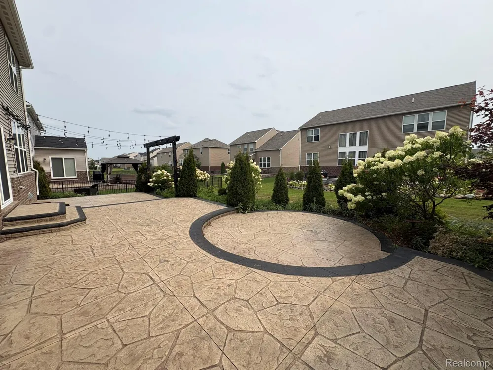 16308 Adelaide Drive Macomb Township, MI 48044