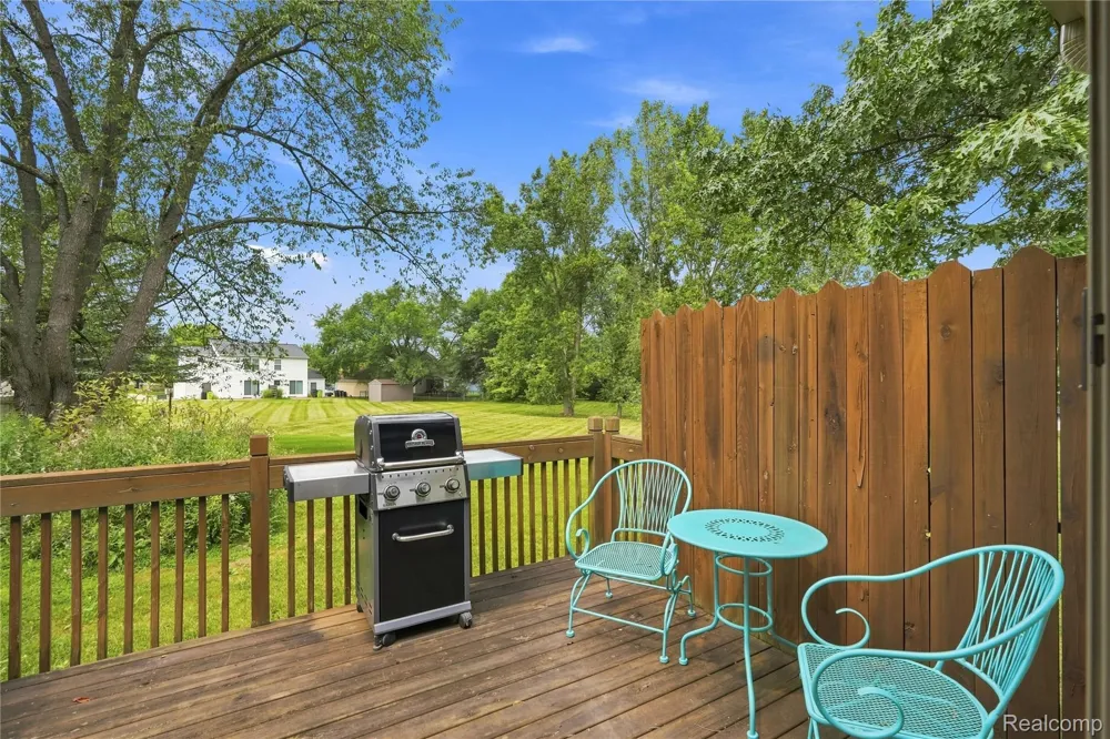 22240 Quail Run Circle #2 South Lyon City, MI 48178