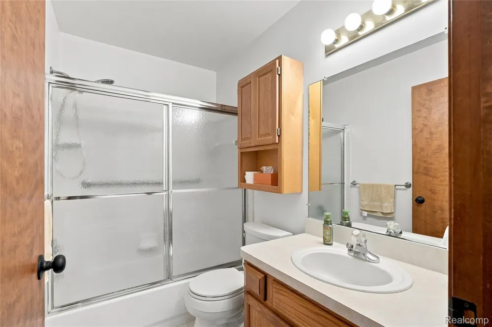 22240 Quail Run Circle #2 South Lyon City, MI 48178