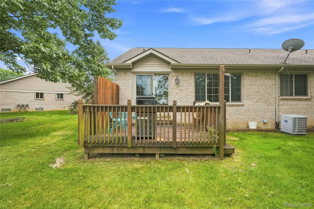 22240 Quail Run Circle #2 South Lyon City, MI 48178