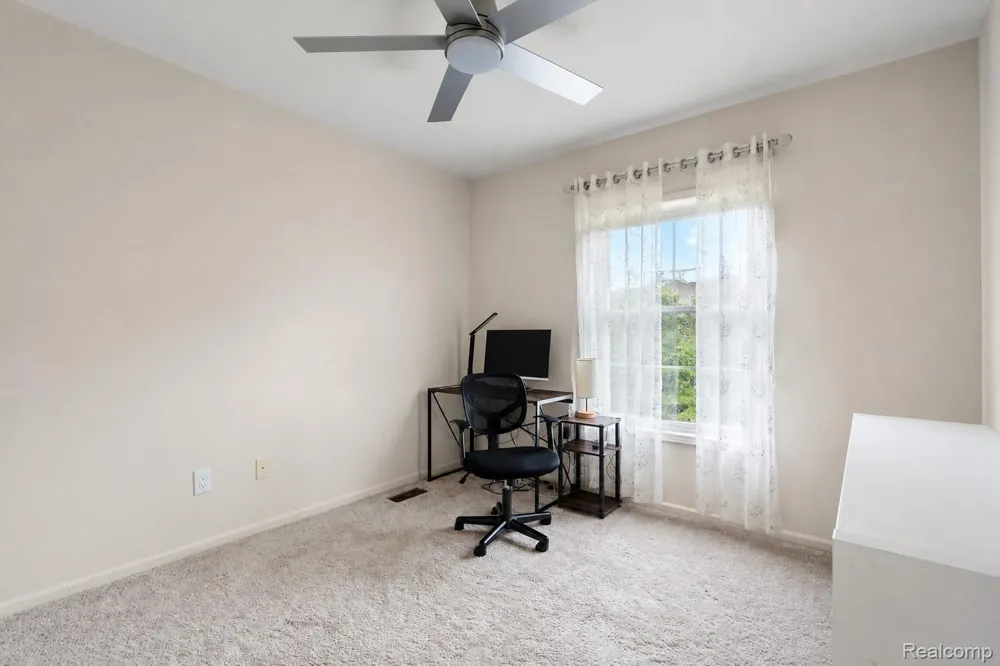 47370 Scarlet Drive Novi City, MI 48374