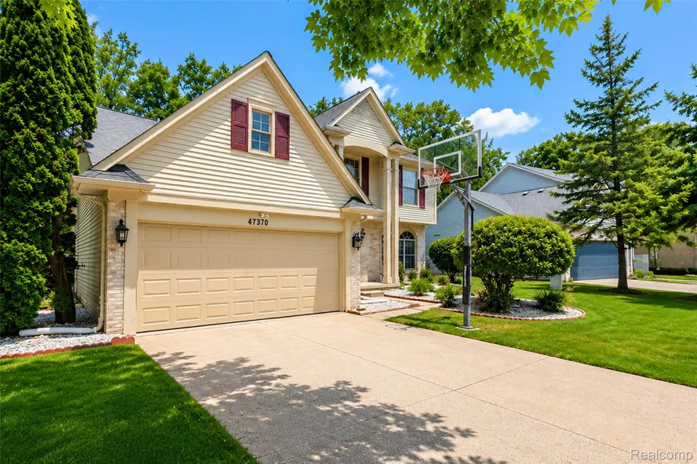 47370 Scarlet Drive Novi City, MI 48374