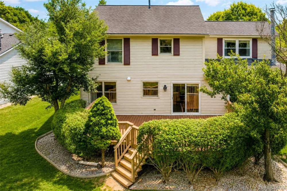 47370 Scarlet Drive Novi City, MI 48374
