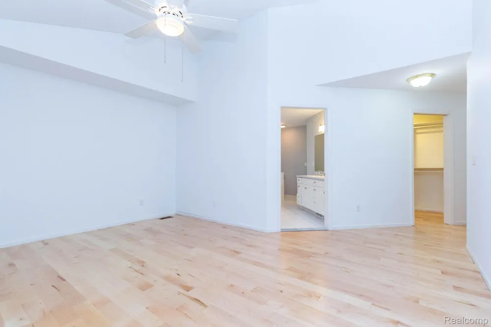 3387 Henley Court Rochester Hills City, MI 48309