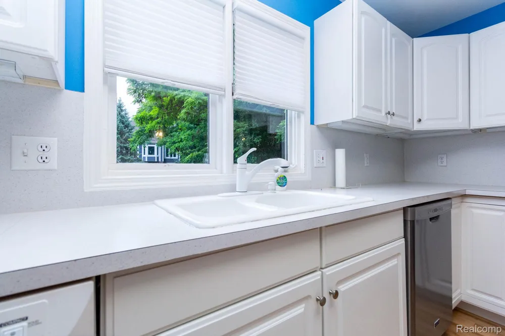 3387 Henley Court Rochester Hills City, MI 48309