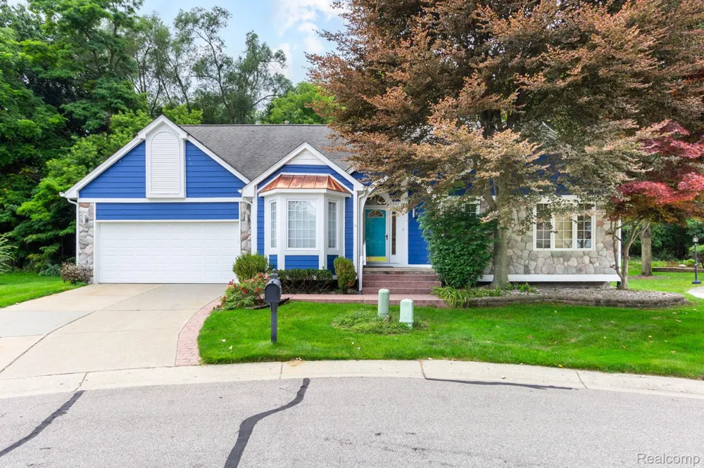 3387 Henley Court Rochester Hills City, MI 48309