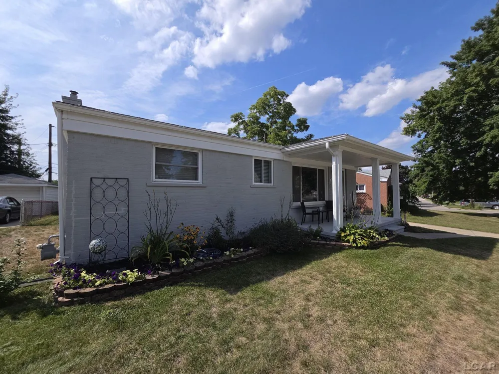 8430 BIRCH STREET Taylor City, MI 48180