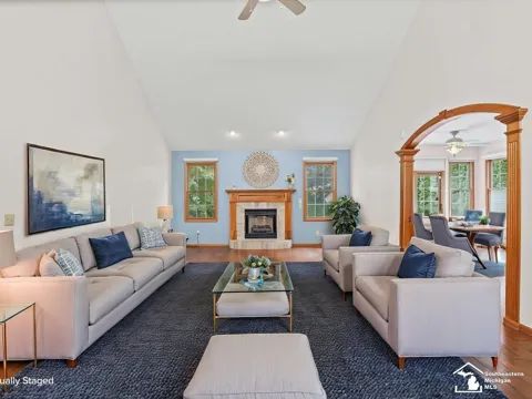 3498 Quail Hollow Drive