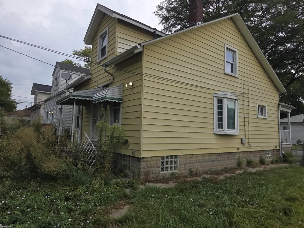 1404 Grant Avenue Lincoln Park City, MI 48146