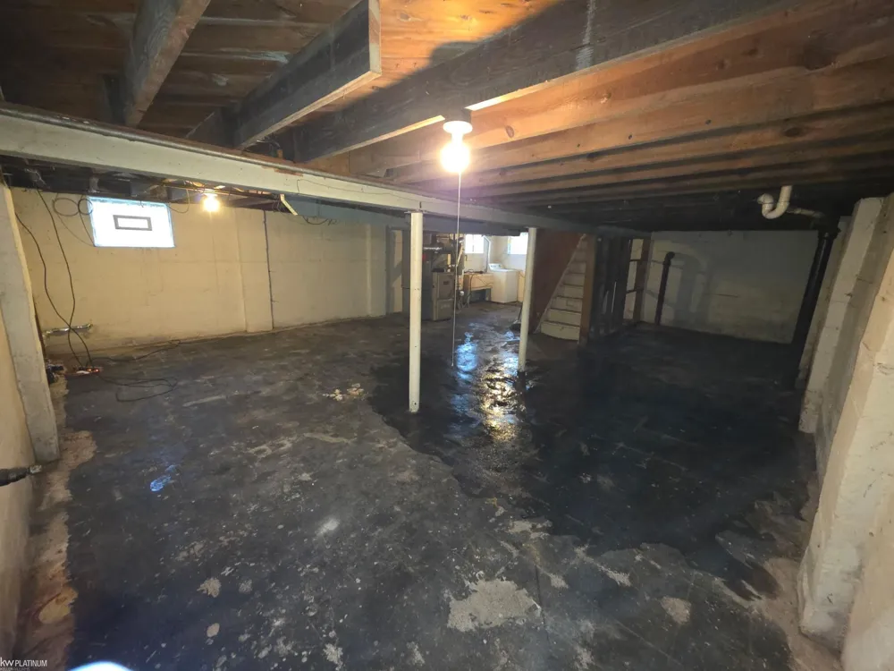 1404 Grant Avenue Lincoln Park City, MI 48146