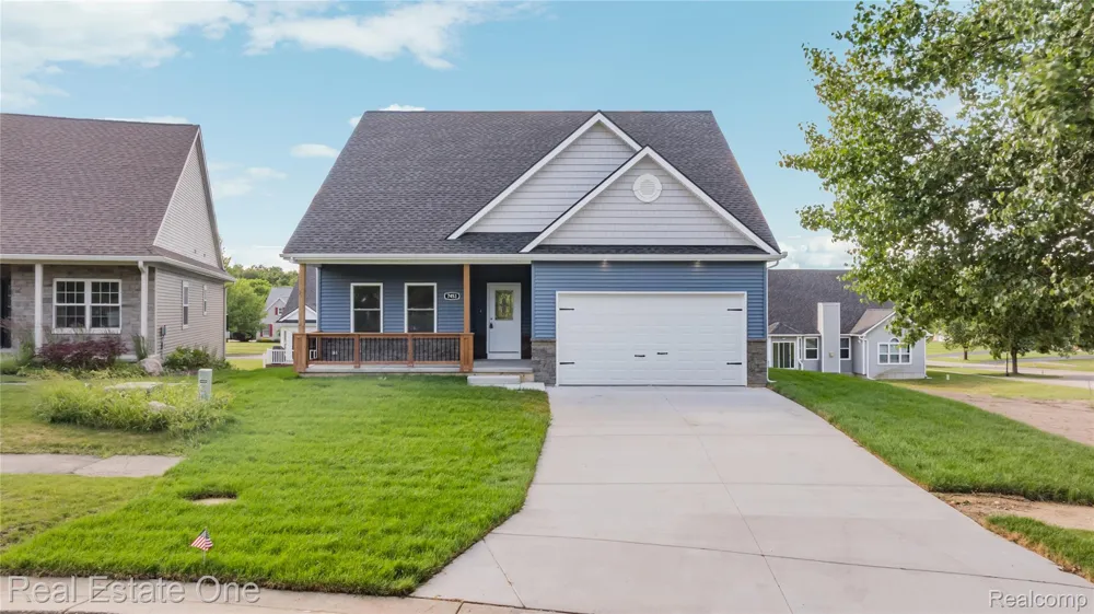 7453 Village Court Springfield Charter Township, MI 48350