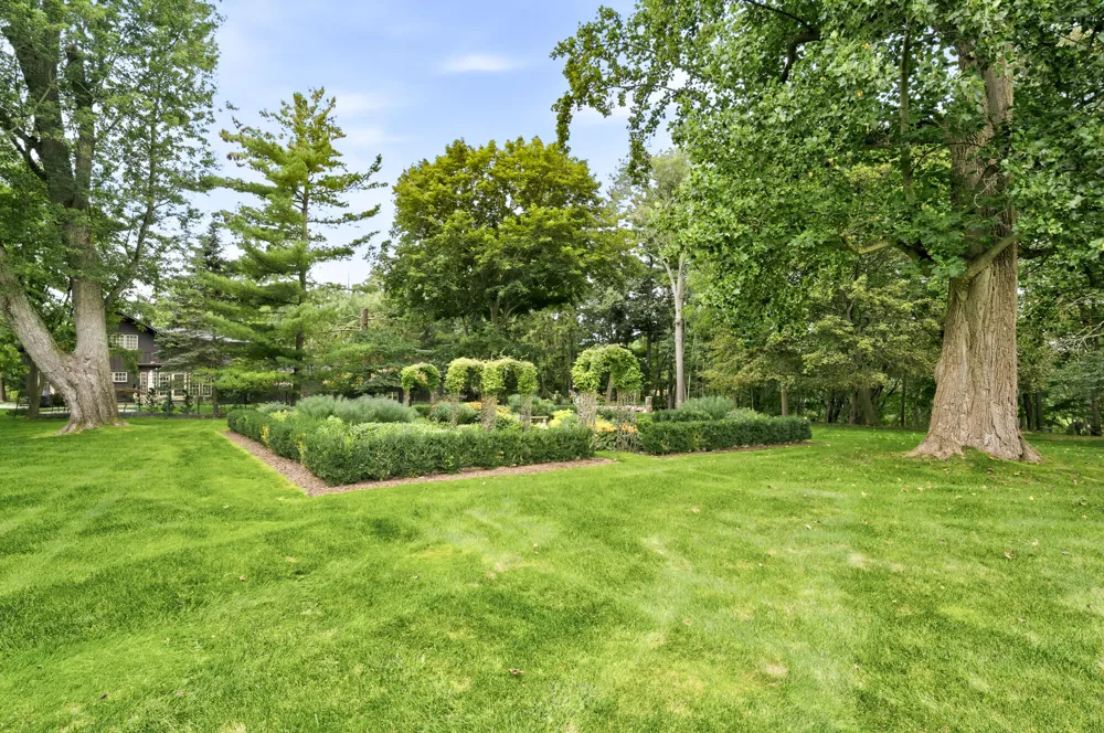1500 Whites Road Kalamazoo City, MI 49008