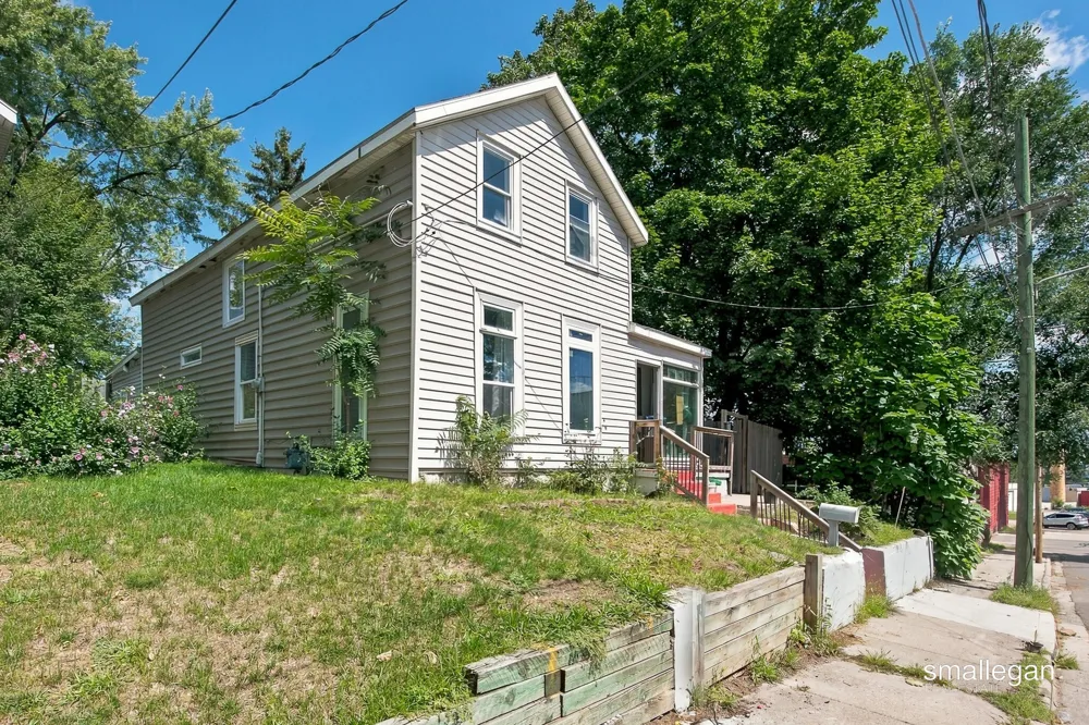 413 Breens Court SW Grand Rapids City, MI 49503