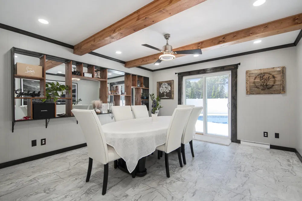 4085 Quainton Road Norton Shores City, MI 49441