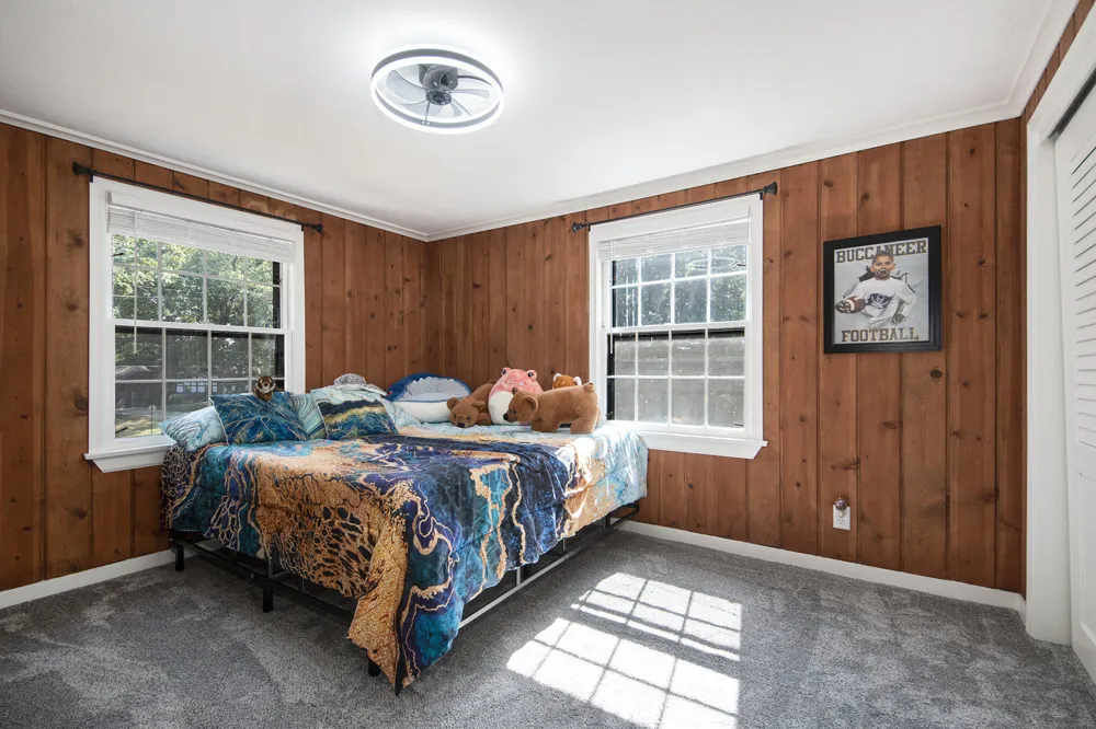 4085 Quainton Road Norton Shores City, MI 49441