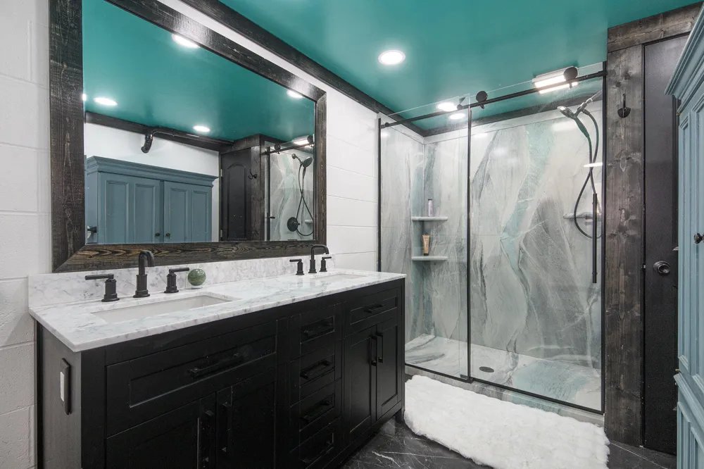 4085 Quainton Road Norton Shores City, MI 49441