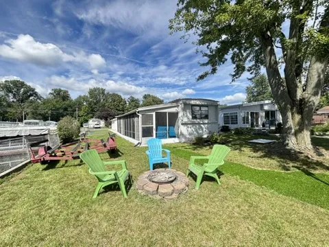 481 Maple Lane