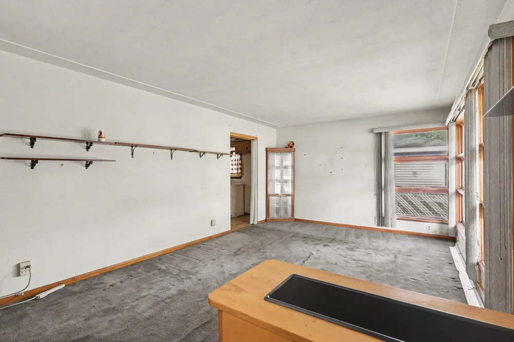 1325 Francis Avenue Muskegon City, MI 49442