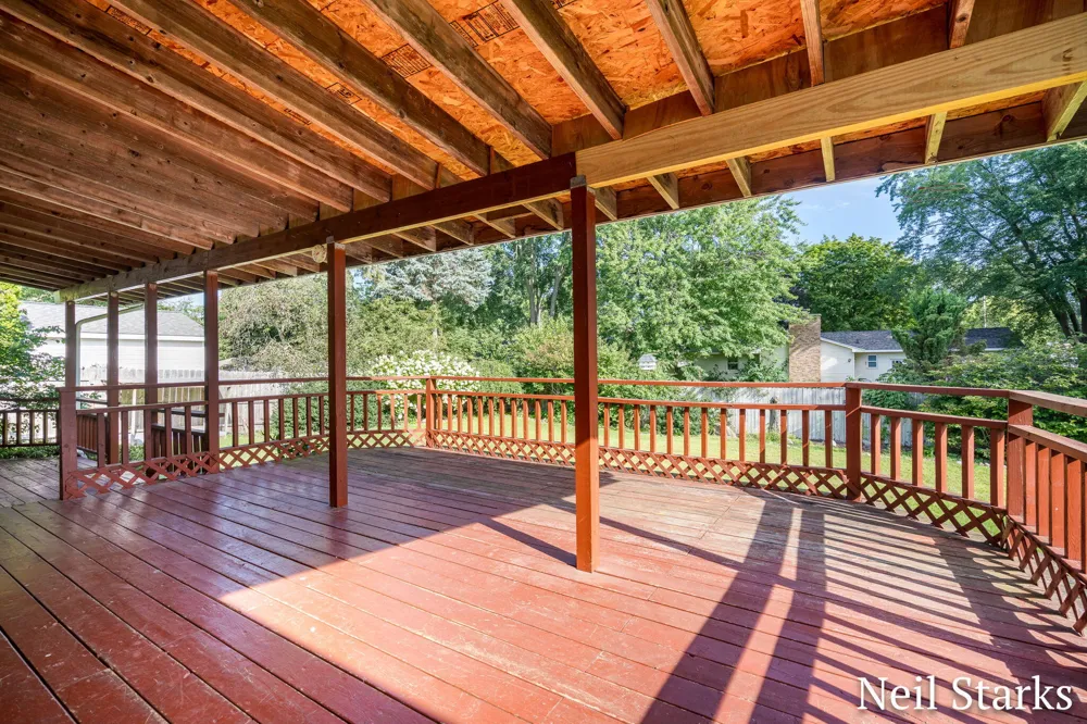1633 Woodview Street Georgetown Charter Township, MI 49428