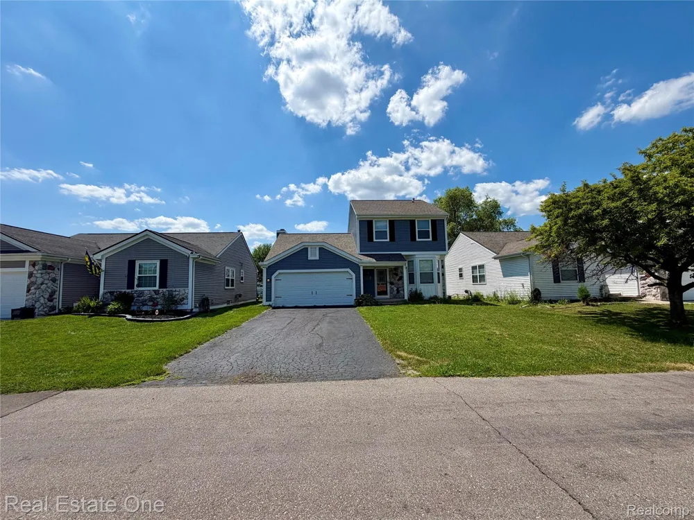 1930 Alexander Drive Westland City, MI 48186