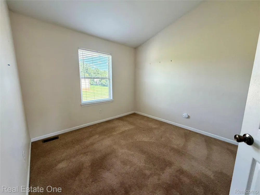 1930 Alexander Drive Westland City, MI 48186