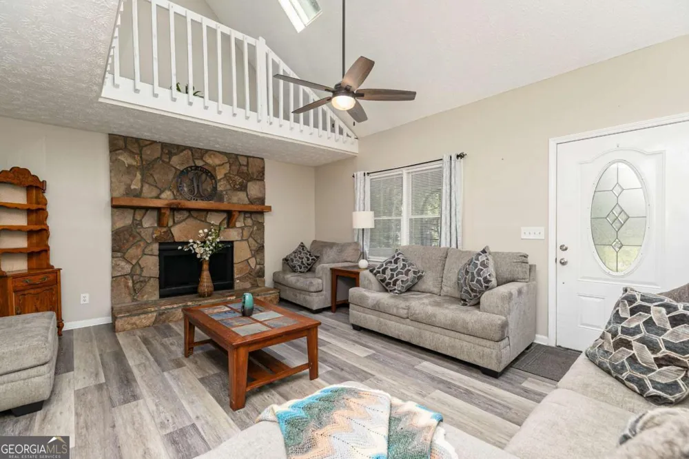 844 Hardy CIR Dallas, GA 30157