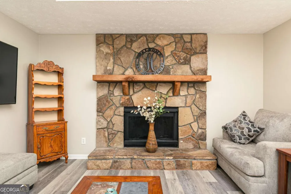 844 Hardy CIR Dallas, GA 30157