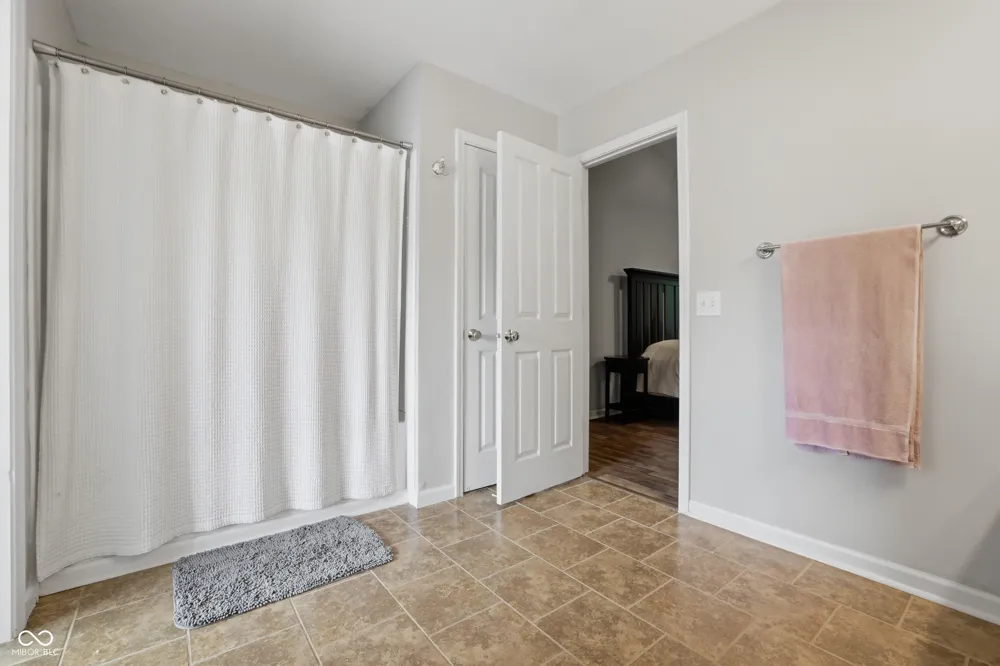 11930 Stanley Terrace Fishers, IN 46037