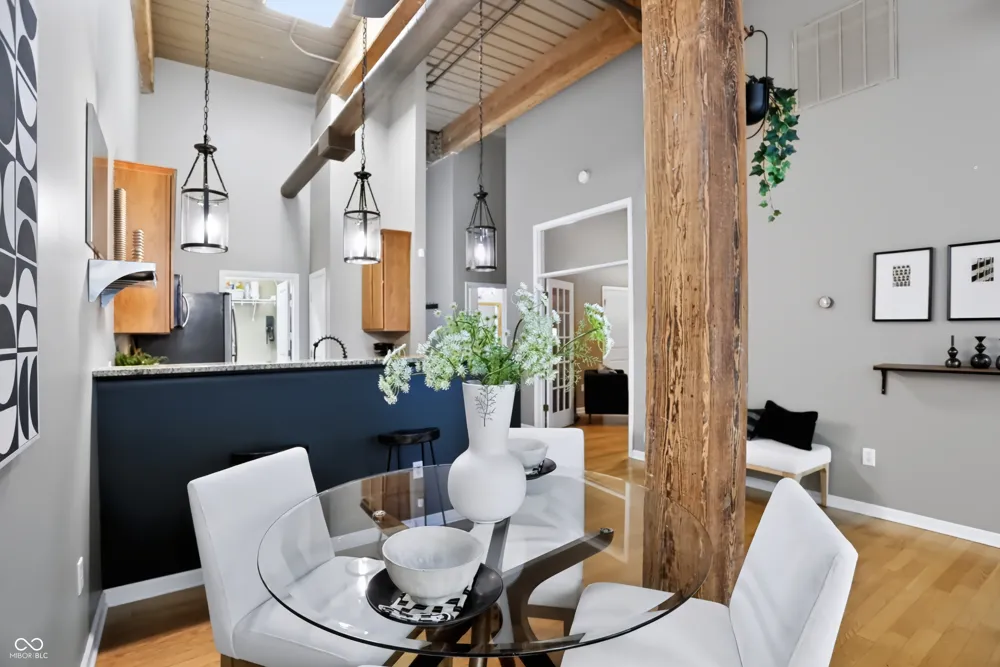 630 College Avenue #201 Indianapolis, IN 46204