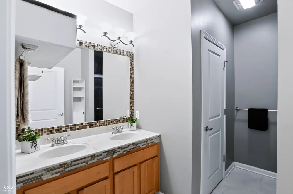 630 College Avenue #201 Indianapolis, IN 46204