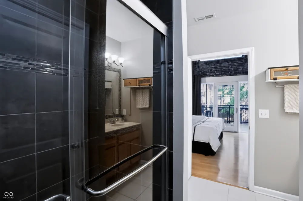 630 College Avenue #201 Indianapolis, IN 46204