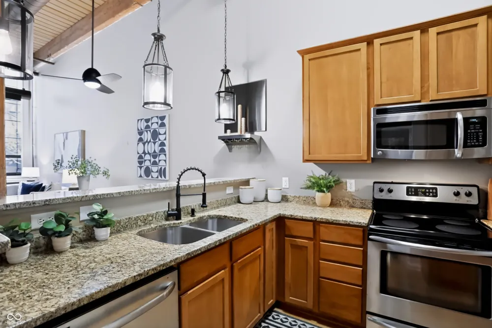 630 College Avenue #201 Indianapolis, IN 46204