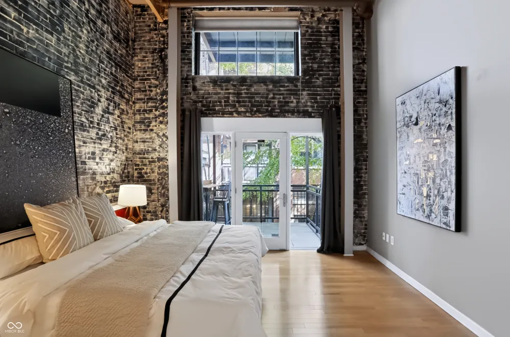 630 College Avenue #201 Indianapolis, IN 46204