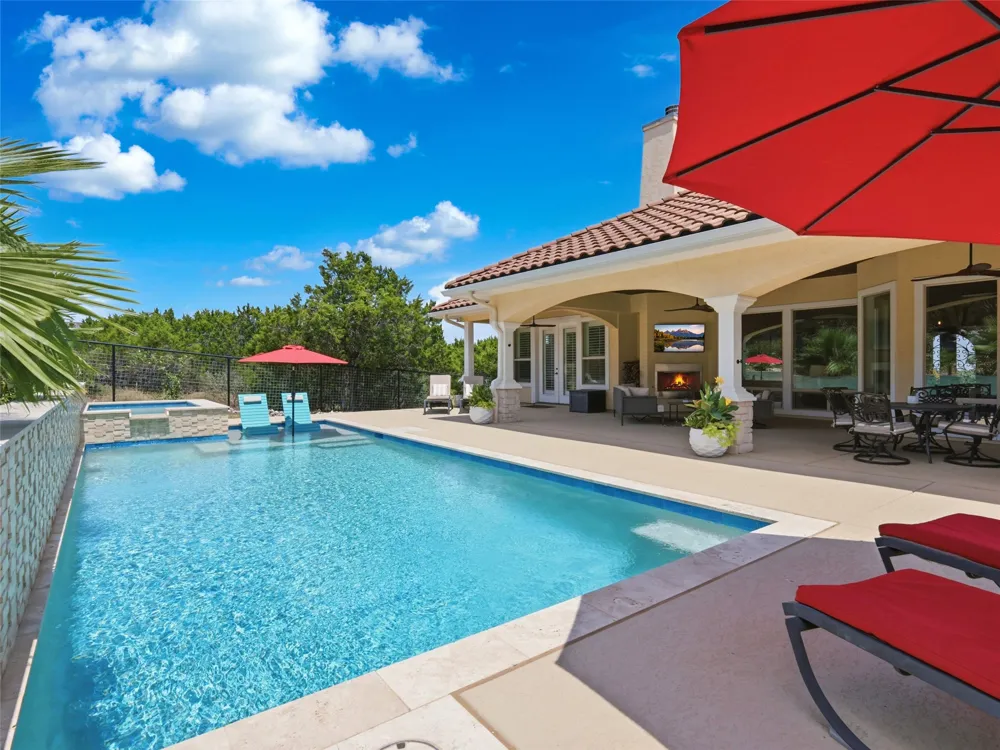324 Valley Landing New Braunfels, TX 78132