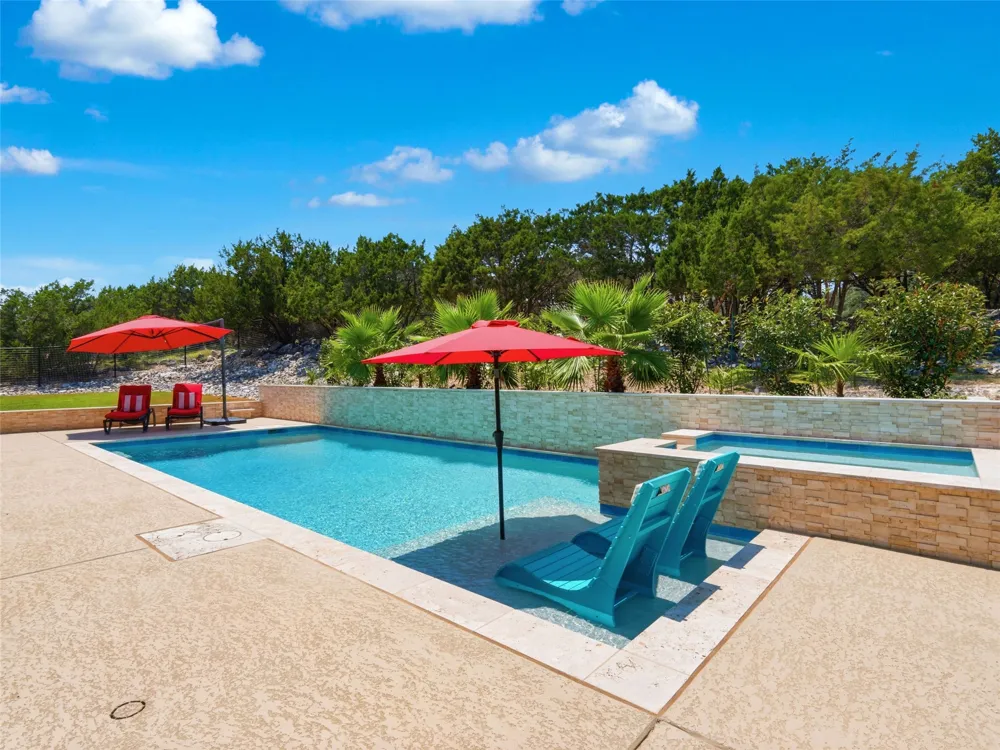 324 Valley Landing New Braunfels, TX 78132