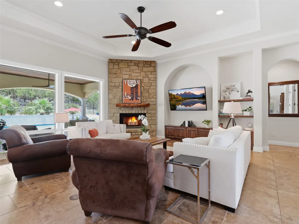 324 Valley Landing New Braunfels, TX 78132