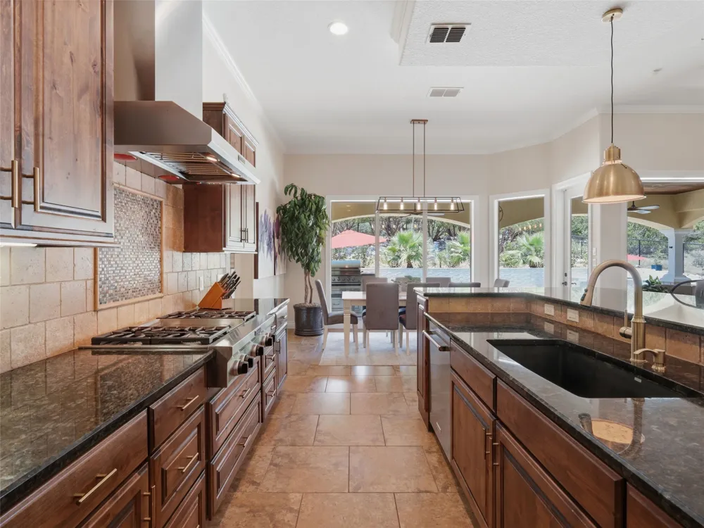 324 Valley Landing New Braunfels, TX 78132