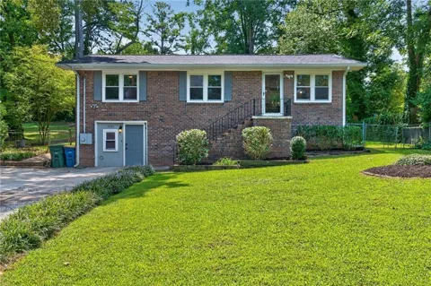 2399 Lakewood Drive NW