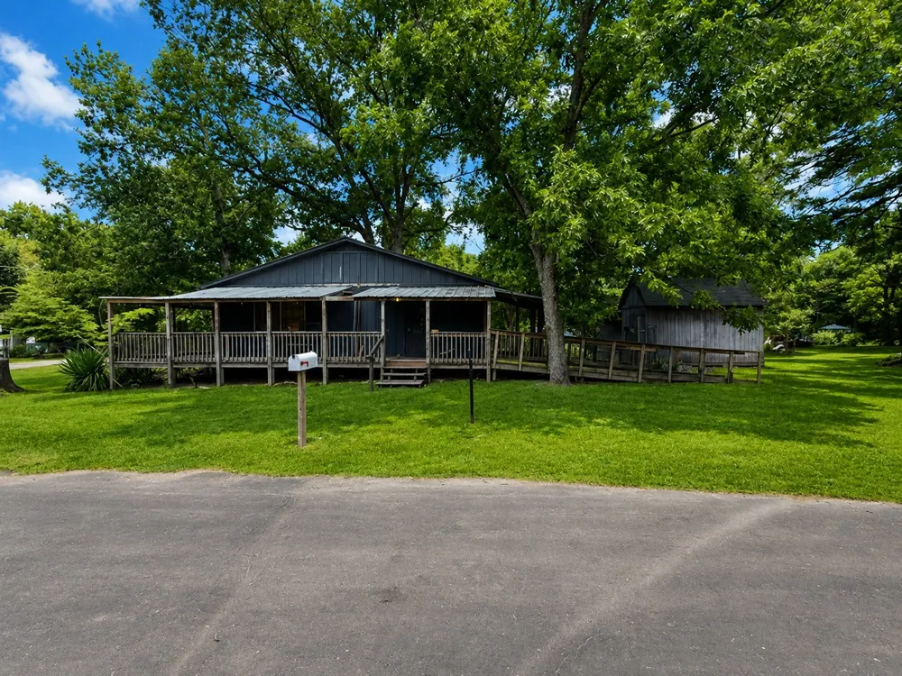 286 County Road 2175 Quitman, TX 75783